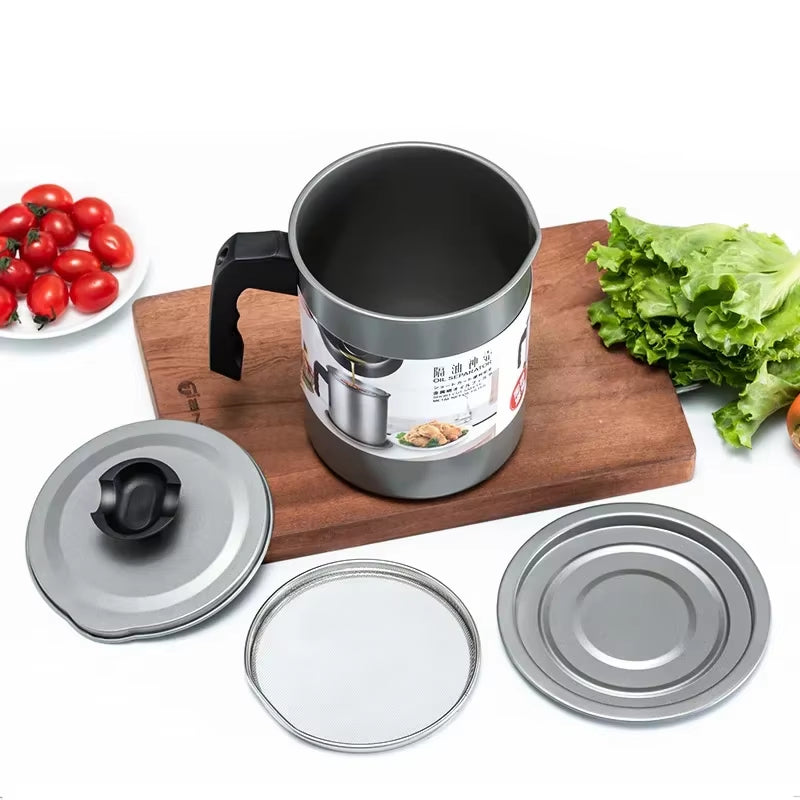 1.4 Kitchen Oil Strainer Pot